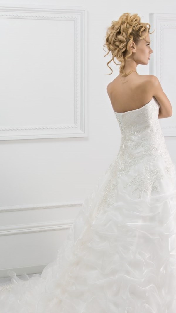 abito da sposa modello L301